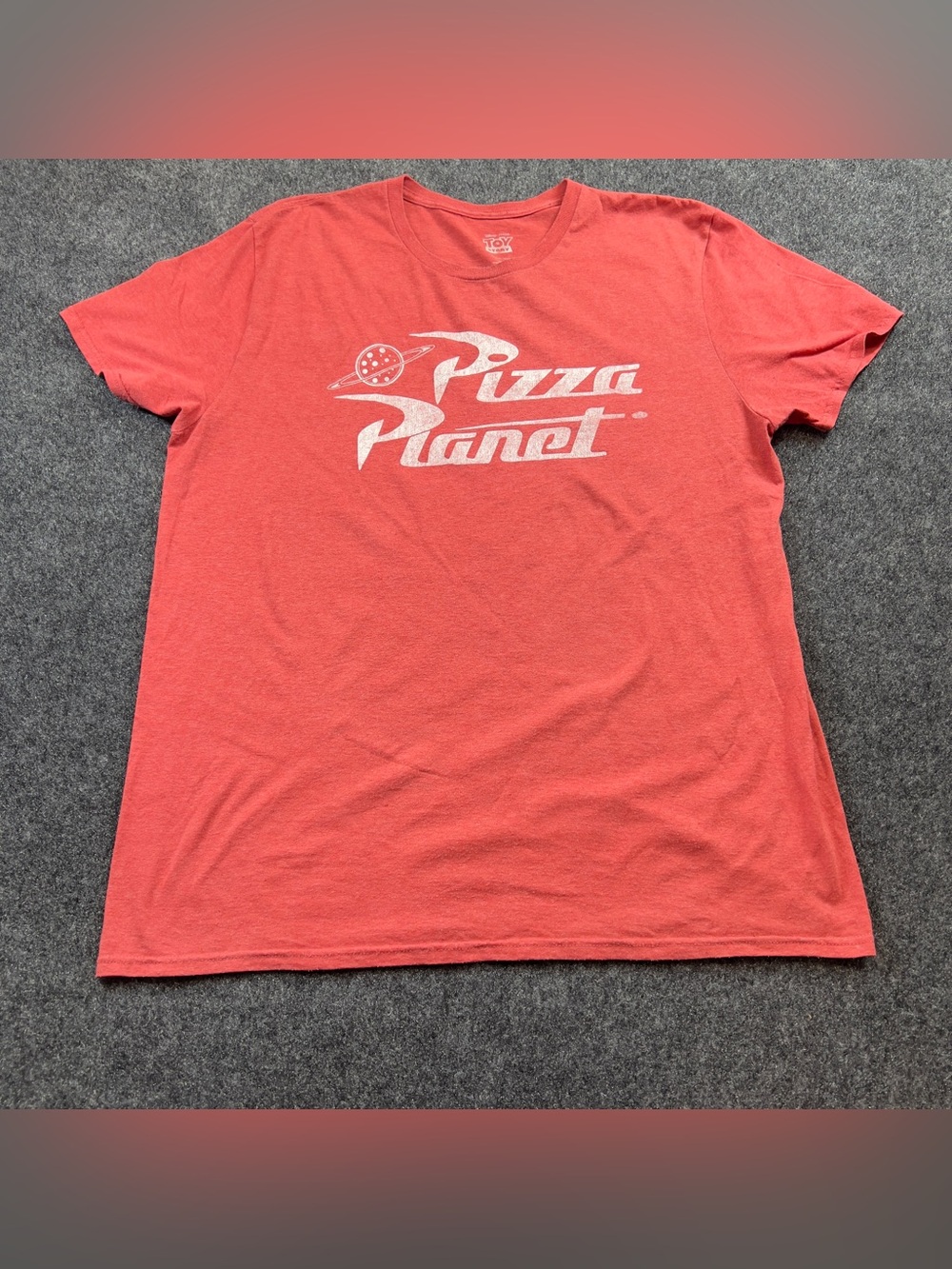 Disney Pixar Toy Story Pizza Planet T Shirt XL Red Distressed Graphic Tee